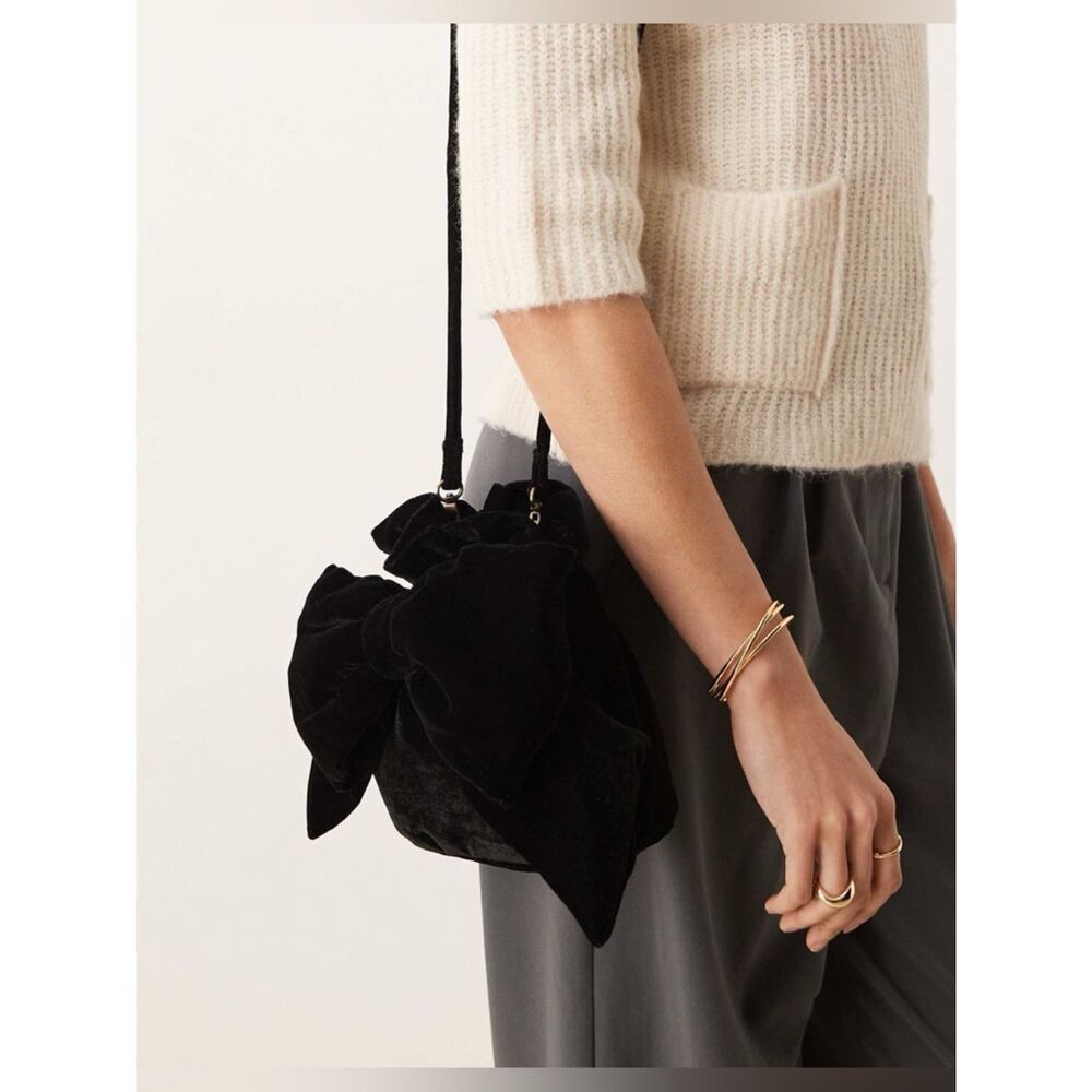 New Free People Belle Velvet Bow Bag One Size